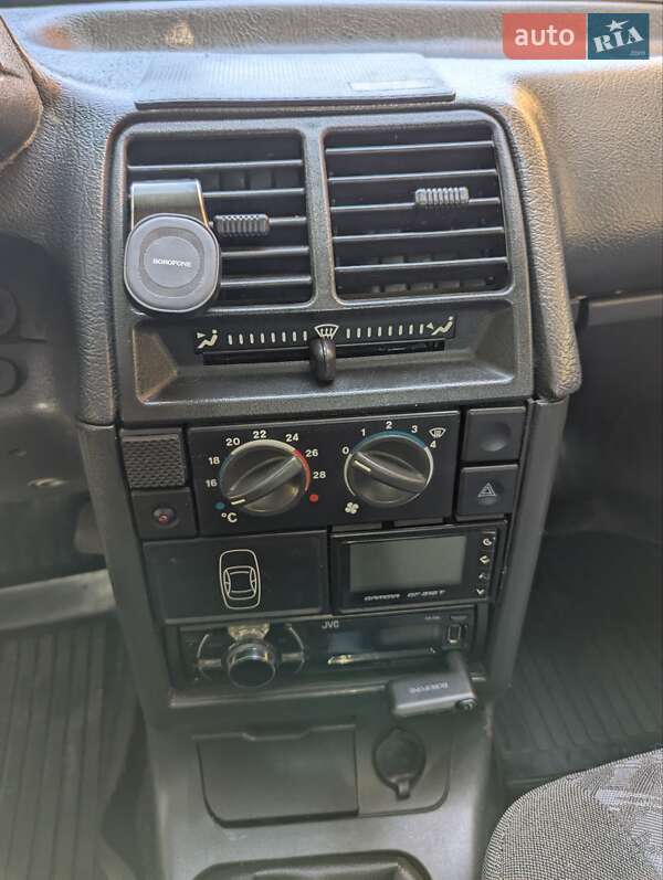 Седан ВАЗ / Lada 2110 2005 в Сарнах