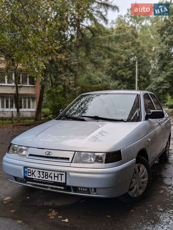 Седан ВАЗ 2110 2005 в 
