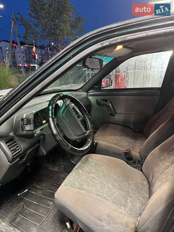 Седан ВАЗ / Lada 2110 2002 в Рівному