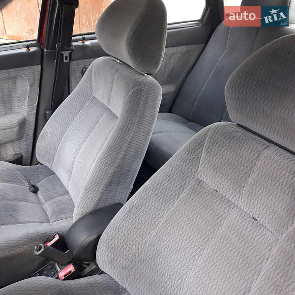 Седан ВАЗ / Lada 2110 2002 в Полонном фото 14 Седан ВАЗ / Lada 2110 2002 в Полонном