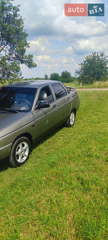 Седан ВАЗ / Lada 2110 2002 в Любомлі