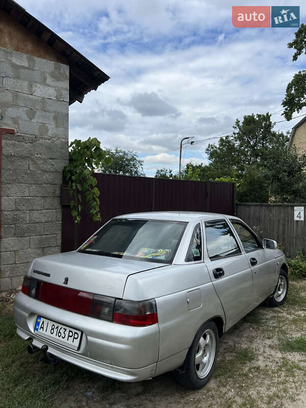 Седан ВАЗ / Lada 2110 2002 в Києві