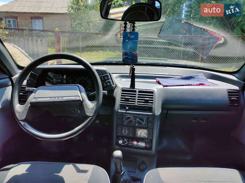 Седан ВАЗ / Lada 2110 2006 в Новой Праге