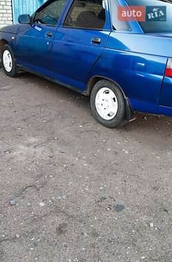 Седан ВАЗ 2110 2001 в 