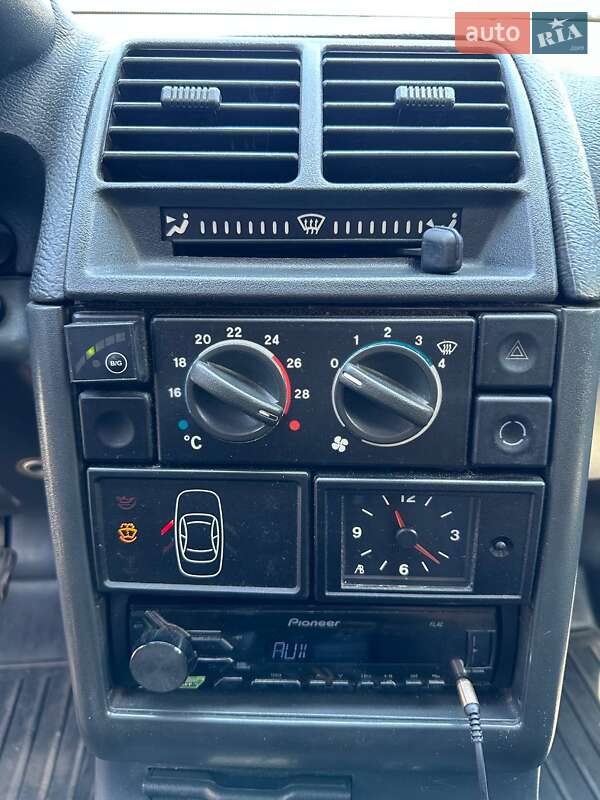 Седан ВАЗ / Lada 2110 2005 в Запоріжжі