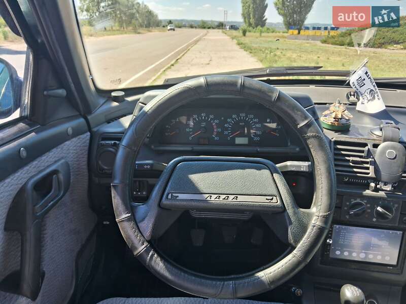 Седан ВАЗ / Lada 2110 2002 в Каневе