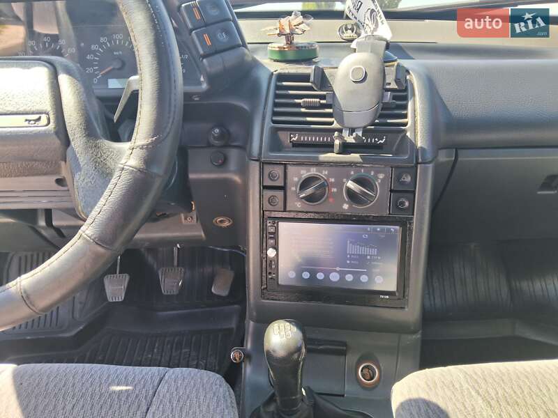 Седан ВАЗ / Lada 2110 2002 в Каневе