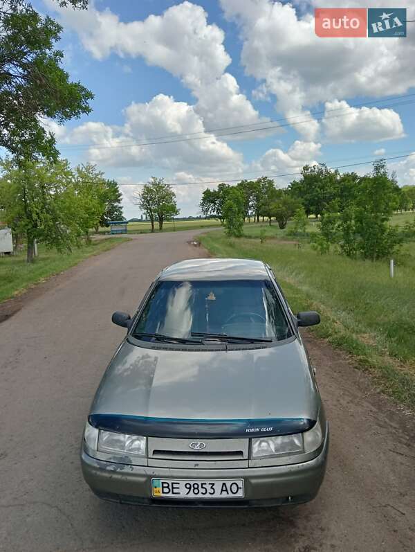 Седан ВАЗ / Lada 2110 2002 в Николаеве