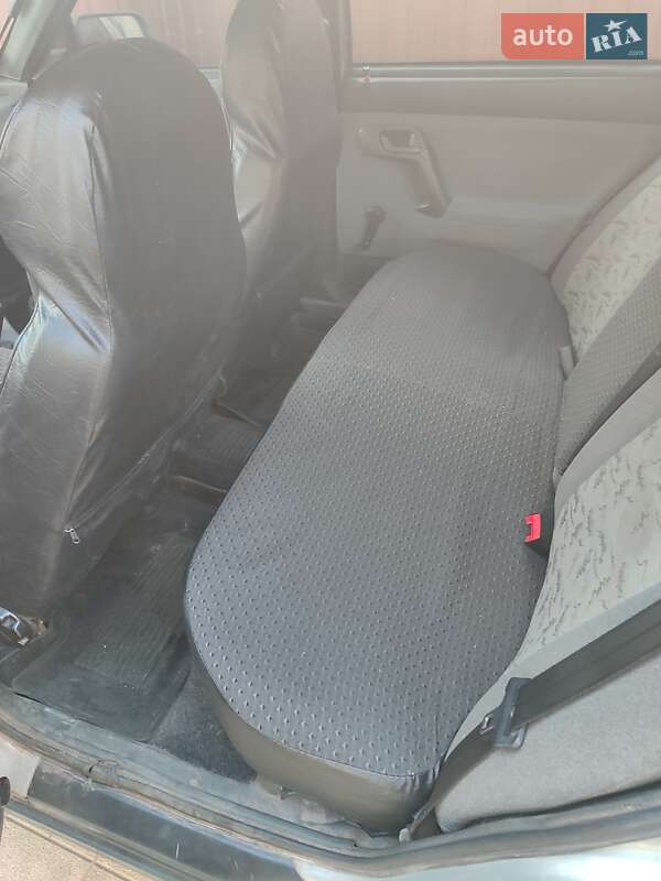 Седан ВАЗ / Lada 2110 2005 в Новомосковске фото 19 Седан ВАЗ / Lada 2110 2005 в Новомосковске