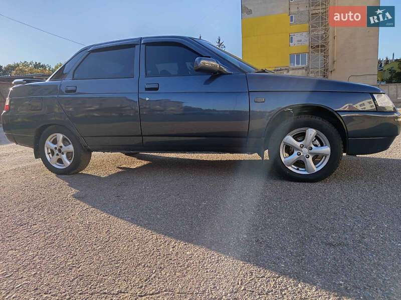 Седан ВАЗ / Lada 2110 2002 в Харькове