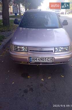 Седан ВАЗ 2110 2001 в 