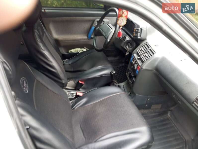 Седан ВАЗ / Lada 2110 2005 в Перегинском фото 3 Седан ВАЗ / Lada 2110 2005 в Перегинском