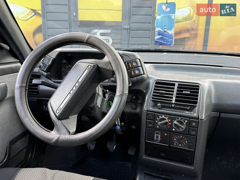 Седан ВАЗ / Lada 2110 2006 в Стрые