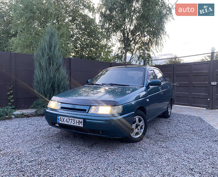 Седан ВАЗ / Lada 2110 2001 в Харькове