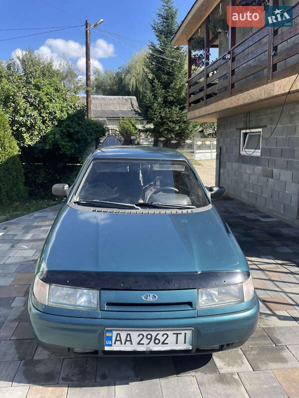 Седан ВАЗ / Lada 2110 1999 в Сваляве