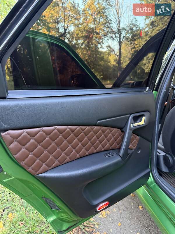 Седан ВАЗ / Lada 2110 2002 в Харькове фото 17 Седан ВАЗ / Lada 2110 2002 в Харькове