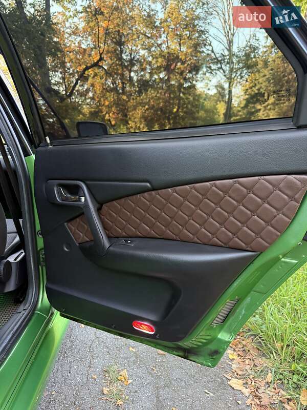 Седан ВАЗ / Lada 2110 2002 в Харькове фото 18 Седан ВАЗ / Lada 2110 2002 в Харькове