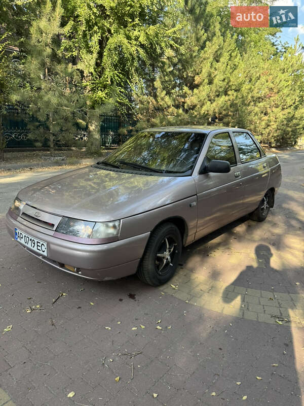 Седан ВАЗ / Lada 2110 2000 в Запорожье