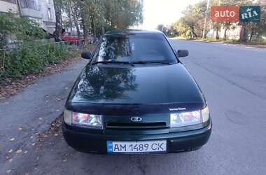 Седан ВАЗ 2110 2004 в 
