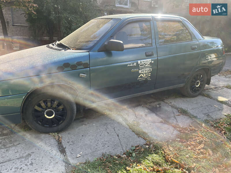 Седан ВАЗ / Lada 2110 2001 в Краматорську