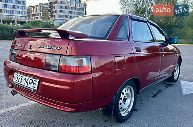 Седан ВАЗ 2110 2004 в 