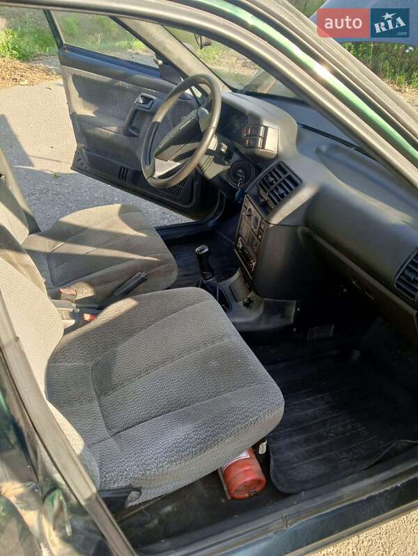 Седан ВАЗ / Lada 2110 2001 в Барвенкове