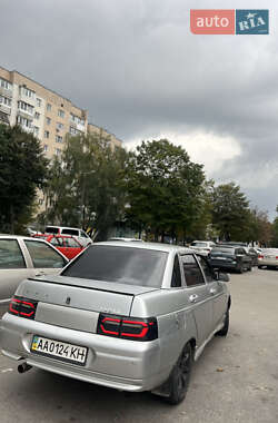 Седан ВАЗ 2110 2005 в 