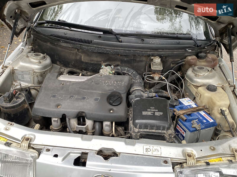 Седан ВАЗ / Lada 2110 2004 в Збаражі