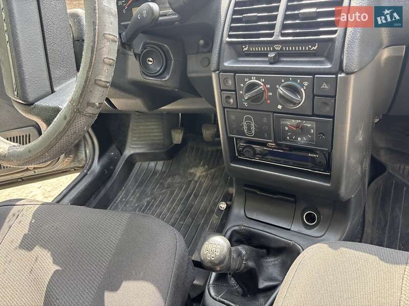 Седан ВАЗ / Lada 2110 2001 в Сумах фото 16 Седан ВАЗ / Lada 2110 2001 в Сумах