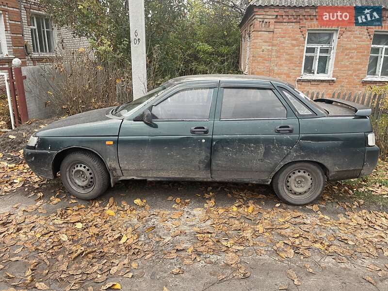 Седан ВАЗ / Lada 2110 2001 в Ромнах