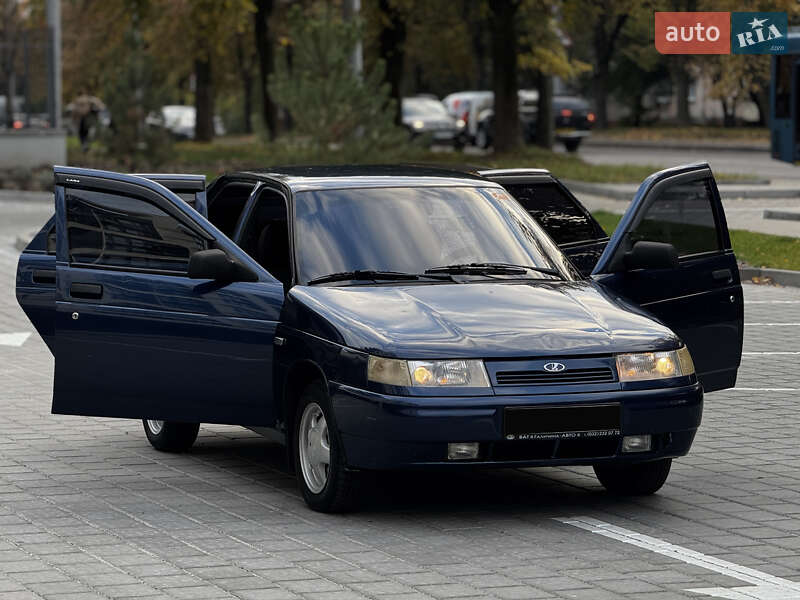 Седан ВАЗ / Lada 2110 2011 в Ровно