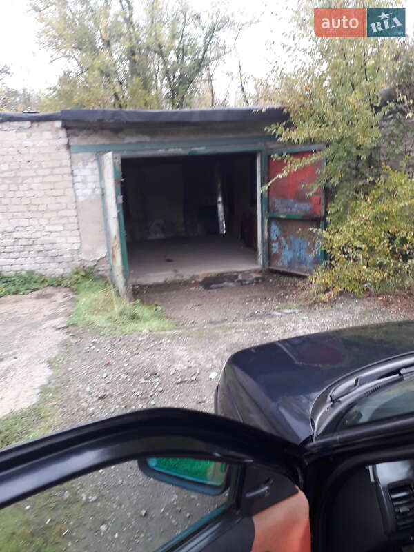 Седан ВАЗ / Lada 2110 2004 в Кривом Роге