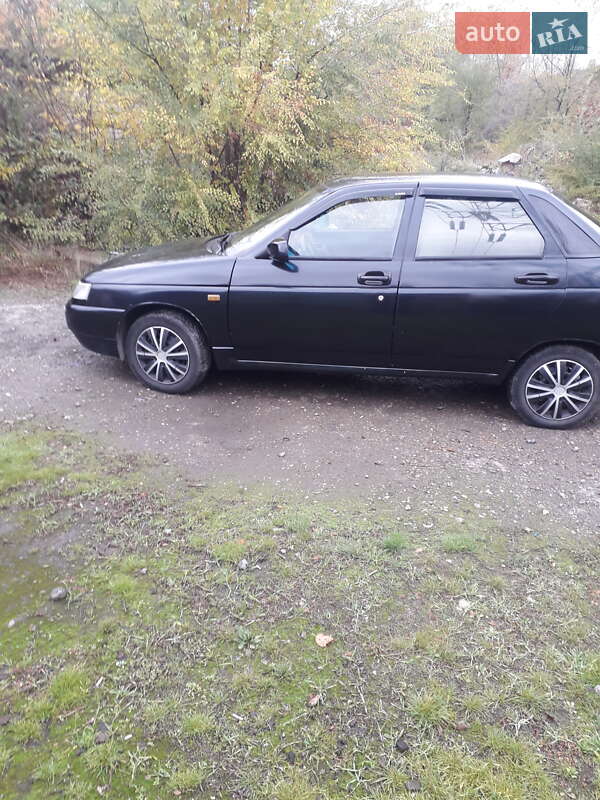 Седан ВАЗ / Lada 2110 2004 в Кривом Роге