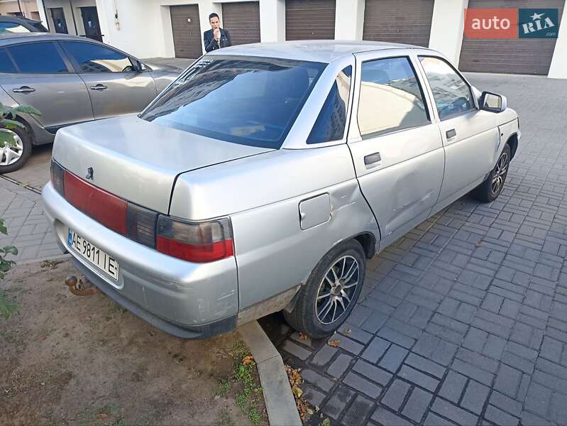 Седан ВАЗ / Lada 2110 2002 в Дніпрі