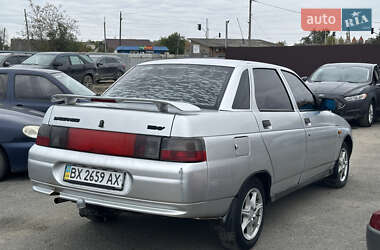 Седан ВАЗ 2110 2004 в 
