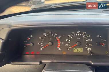 Седан ВАЗ 2110 2002 в 