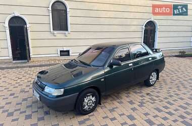 Седан ВАЗ 2110 2002 в 