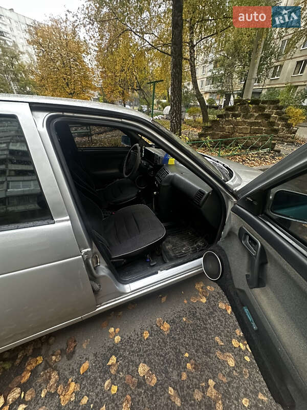 Седан ВАЗ / Lada 2110 2002 в Харкові фото 5 Седан ВАЗ / Lada 2110 2002 в Харкові