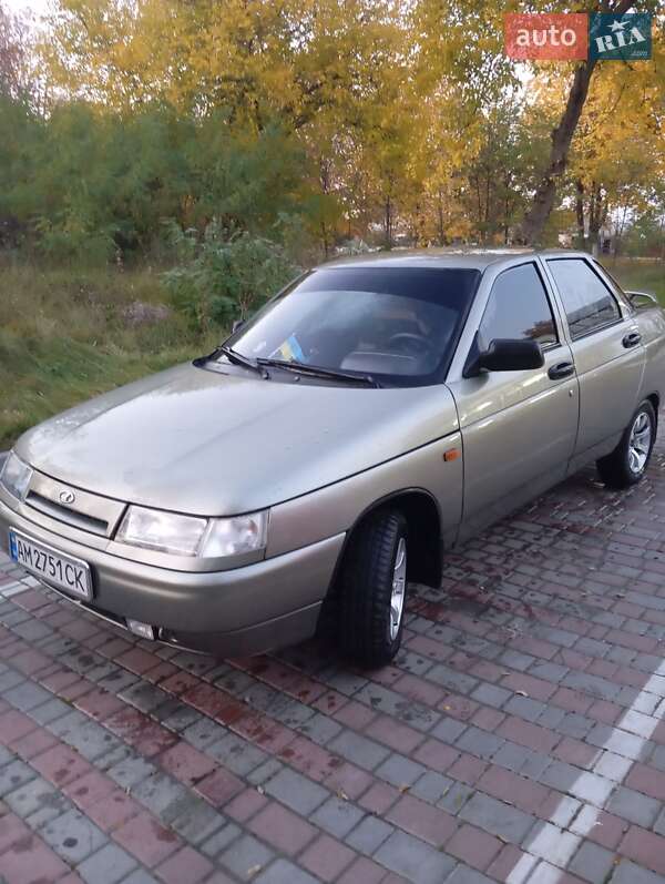 Седан ВАЗ / Lada 2110 2002 в Харкові