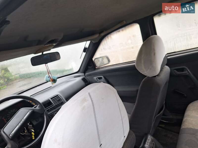 Седан ВАЗ / Lada 2110 2001 в Черновцах фото 12 Седан ВАЗ / Lada 2110 2001 в Черновцах
