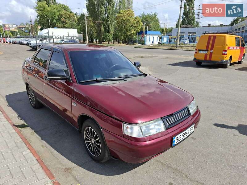 Седан ВАЗ / Lada 2110 2004 в Николаеве фото 5 Седан ВАЗ / Lada 2110 2004 в Николаеве