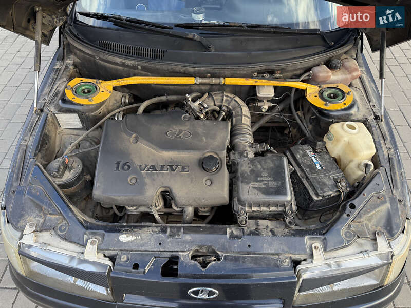 Седан ВАЗ / Lada 2110 2006 в Хмельницком