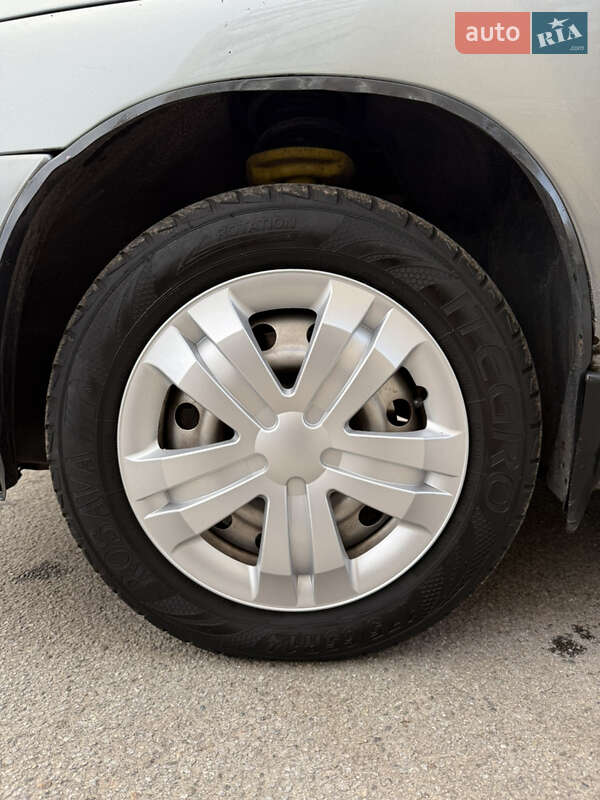 Седан ВАЗ / Lada 2110 2011 в Чернигове фото 11 Седан ВАЗ / Lada 2110 2011 в Чернигове