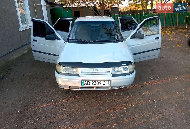 Седан ВАЗ / Lada 2110 2002 в Первомайську