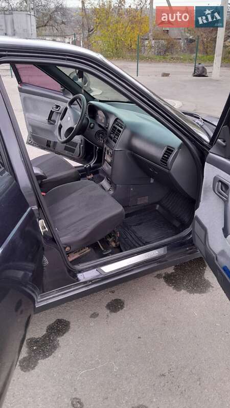 Седан ВАЗ / Lada 2110 2010 в Первомайську