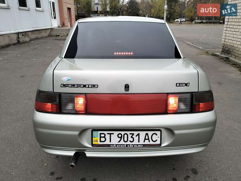 Седан ВАЗ / Lada 2110 2006 в Николаеве