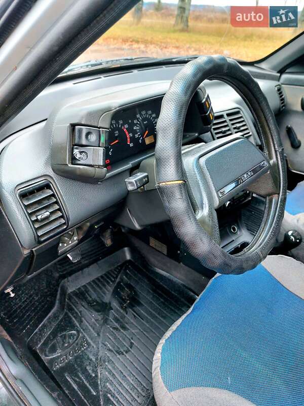 Седан ВАЗ / Lada 2110 2001 в Тростянці фото 24 Седан ВАЗ / Lada 2110 2001 в Тростянці