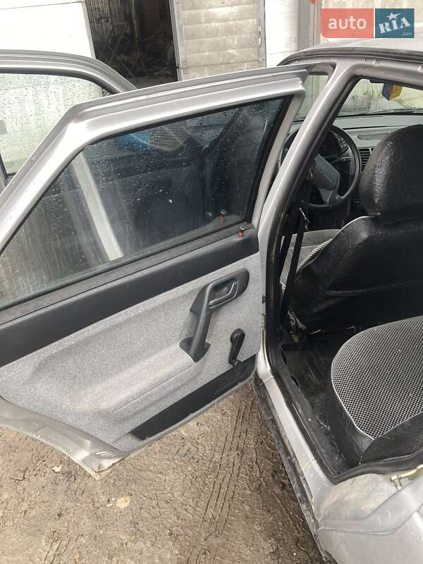 Седан ВАЗ / Lada 2110 2006 в Луцьку фото 8 Седан ВАЗ / Lada 2110 2006 в Луцьку