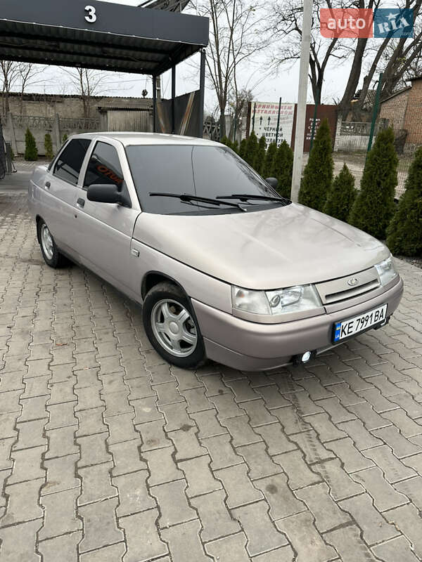 Седан ВАЗ / Lada 2110 2002 в Софіївці