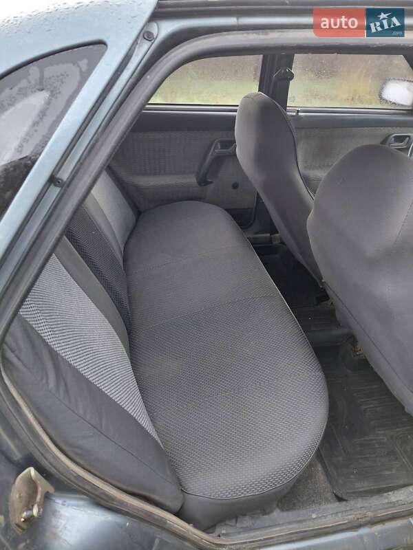 Седан ВАЗ / Lada 2110 2001 в Охтирці